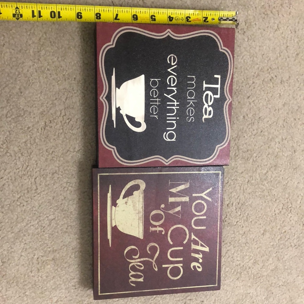 2 Tea-Themes Wall Decorations